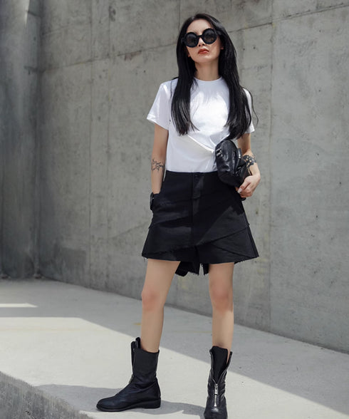 Edge Cut Layered Shorts