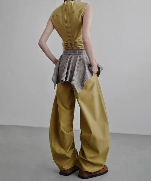 Twist Front No Sleeve Top