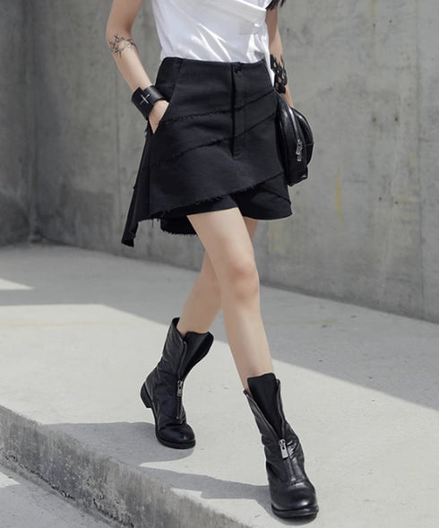 Edge Cut Layered Shorts