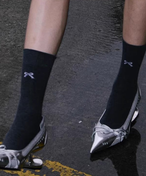 Void Curve Pumps