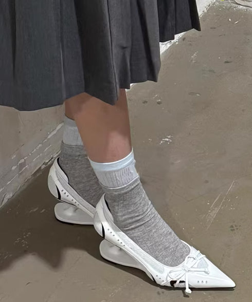 Void Curve Pumps