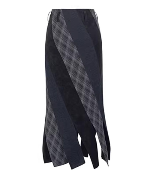 Diagonal Panel Layered Long Skirt