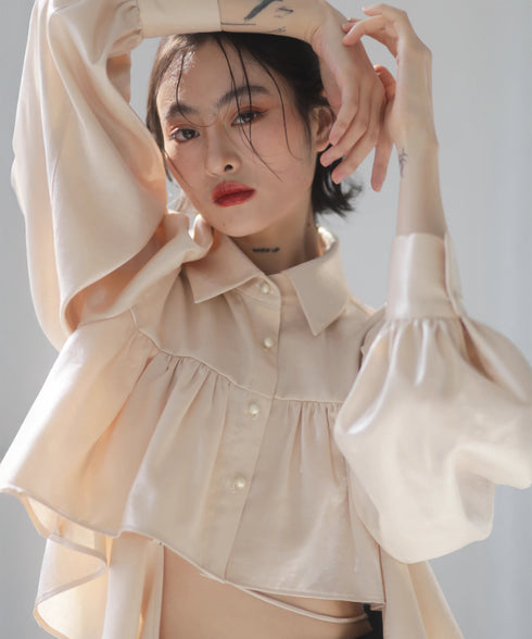 Side Long Frill Cropped Blouse