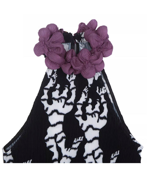 Three-dimensional Pleate-neck Dress