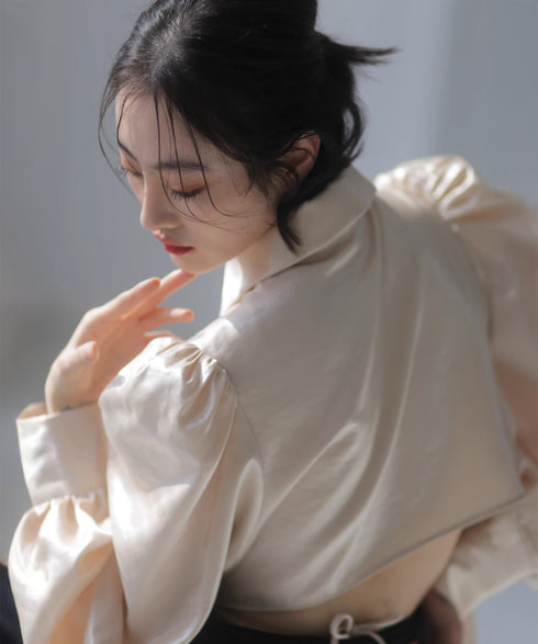 Side Long Frill Cropped Blouse