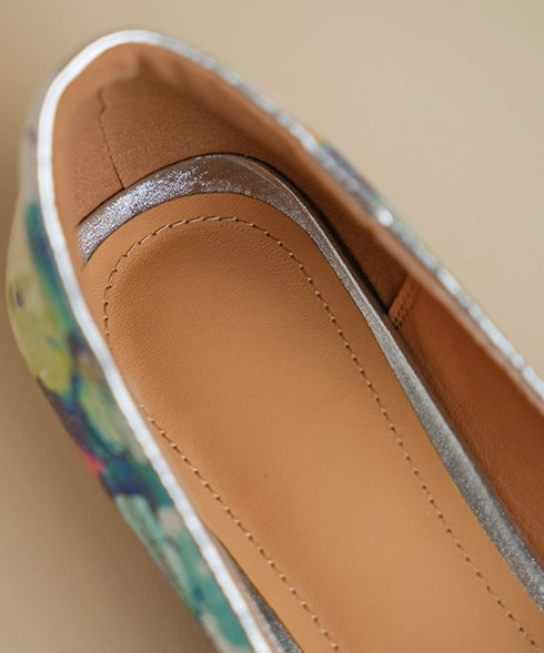 Floral Pointed Buckle Flat