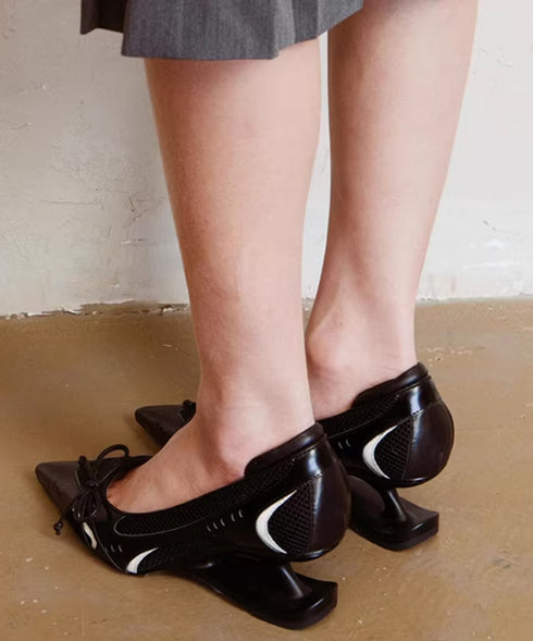 Void Curve Pumps