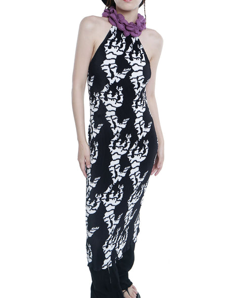 Three-dimensional Pleate-neck Dress