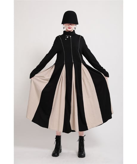 Bi-color Flare Zip Dress