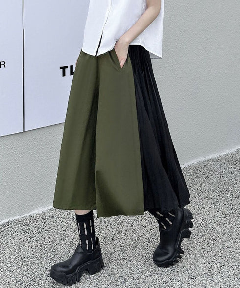Side Pleat Wide Pants
