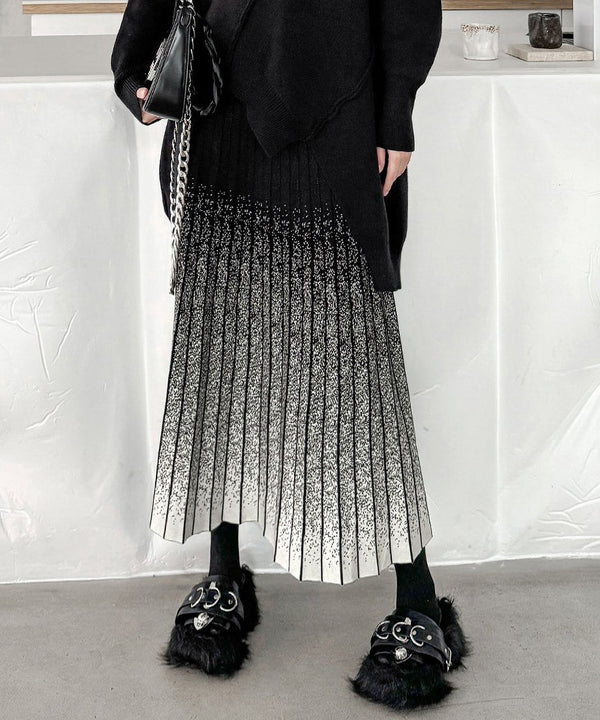 Gradation Pleat Skirt