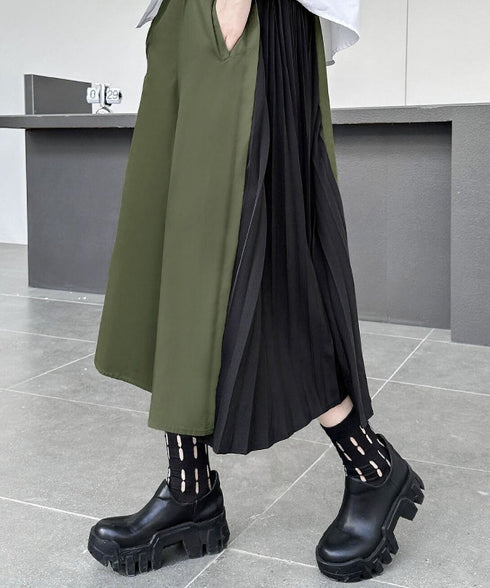Side Pleat Wide Pants