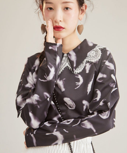 Feather Print Lace Collar Blouse