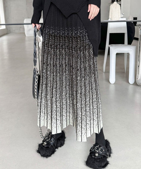 Gradation Pleat Skirt