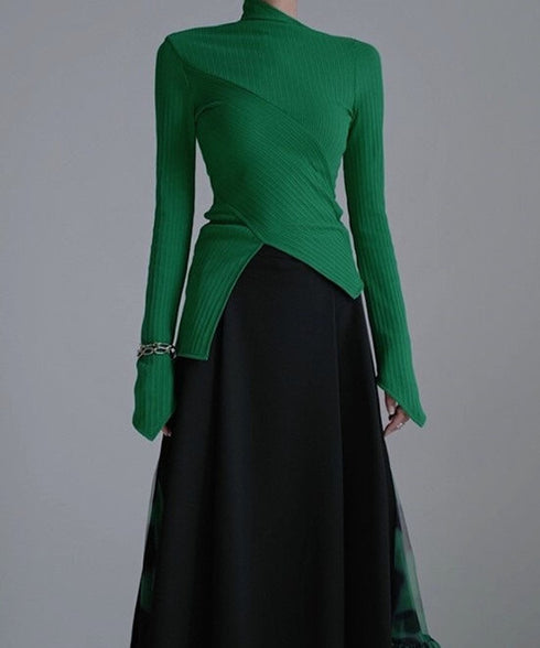 Diagonally Neck Asymmetry Top