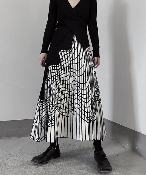 Line Drawing Knit Pleat Skirt