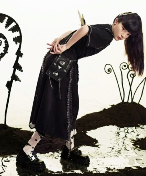 Line Drawing Printed Skirt