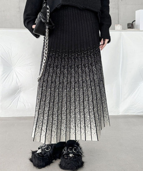 Gradation Pleat Skirt