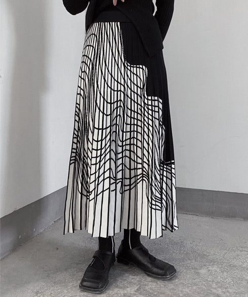 Line Drawing Knit Pleat Skirt