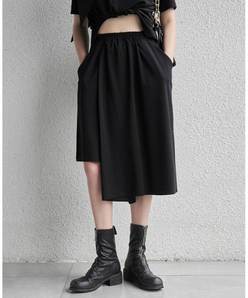 Asymmetric Half Pants