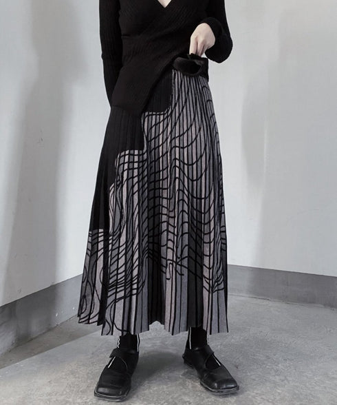 Line Drawing Knit Pleat Skirt