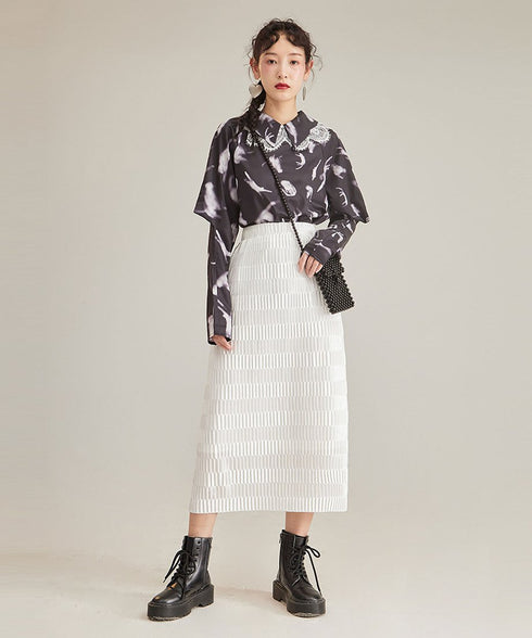 Feather Print Lace Collar Blouse