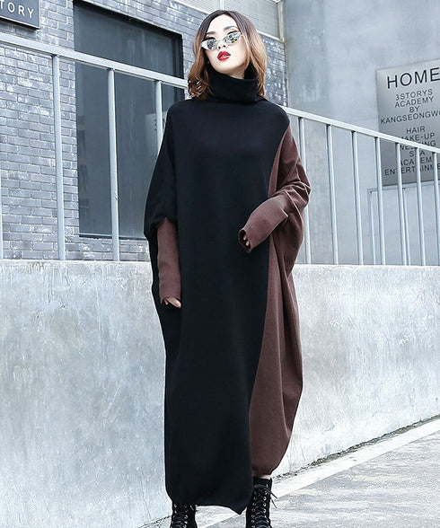 Bicolor batwing knit dress