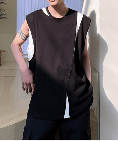 Bicolor Slit Sleeveless Top
