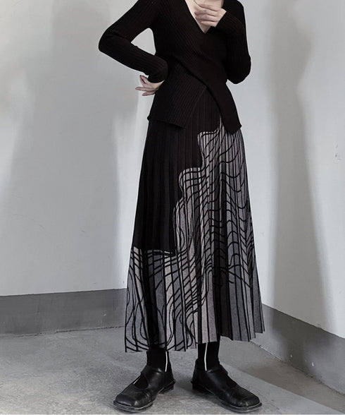 Line Drawing Knit Pleat Skirt