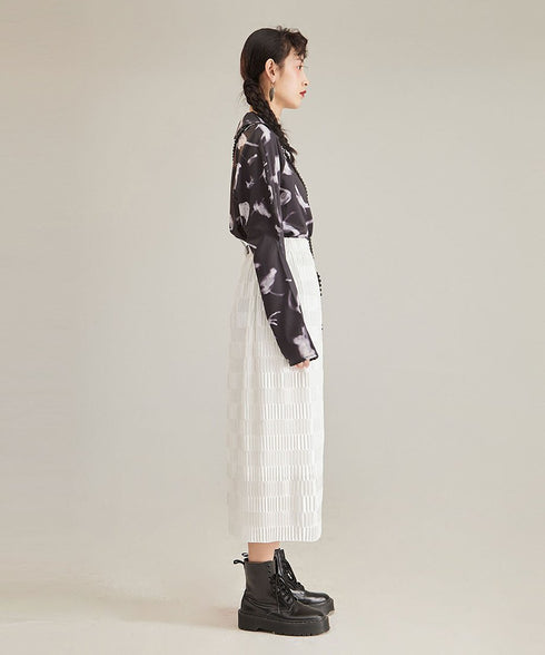 Feather Print Lace Collar Blouse