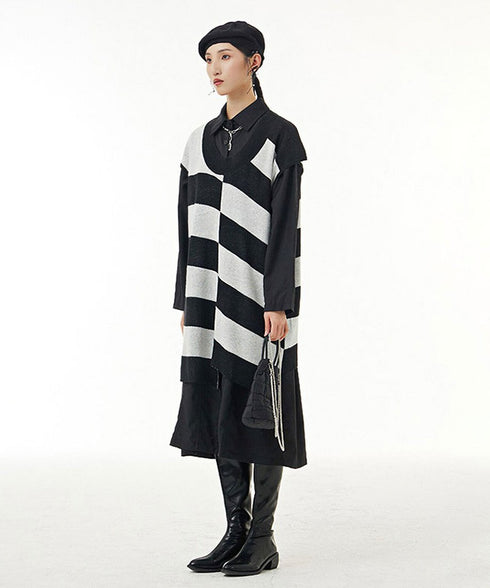Wavy Stripe Oversized Knit Vest