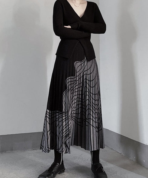 Line Drawing Knit Pleat Skirt