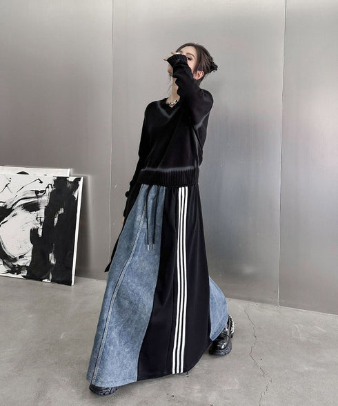 Side Line Denim Skirt