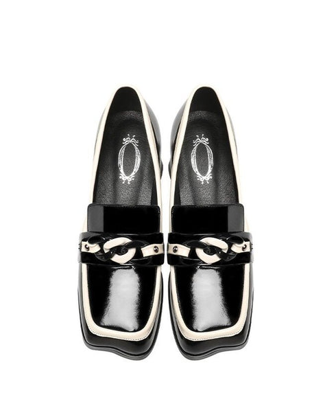 Gloss Chain Accent Loafers