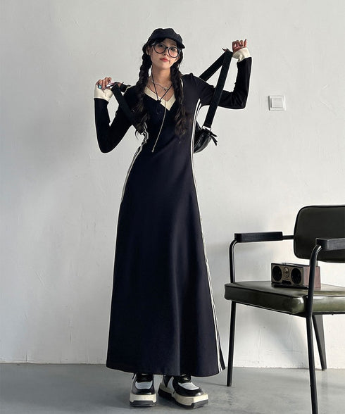 Side Line V-neck Dress