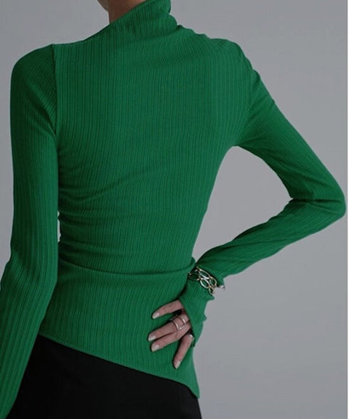 Diagonally Neck Asymmetry Top