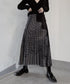Line Drawing Knit Pleat Skirt