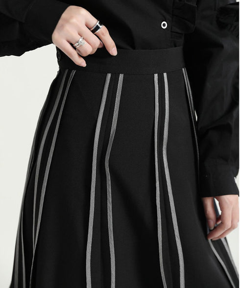 Wave Line Skirt