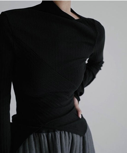 Diagonally Neck Asymmetry Top