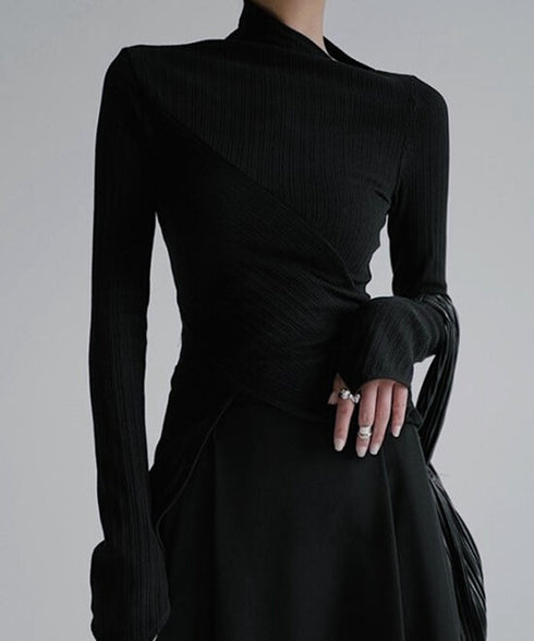 Diagonally Neck Asymmetry Top