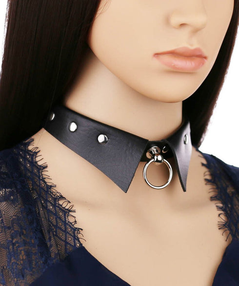 Studded Collar Ring Choker