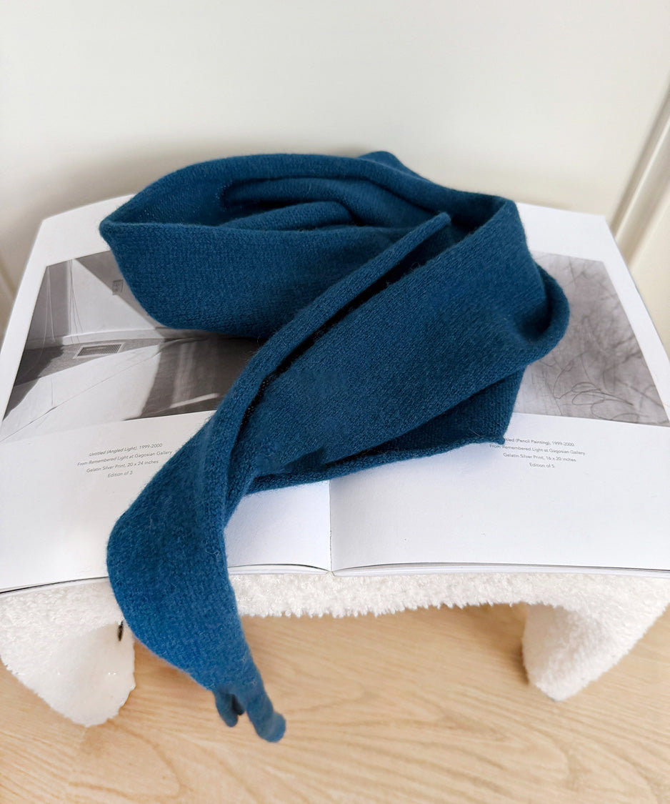Triangle Tie Knit Scarf