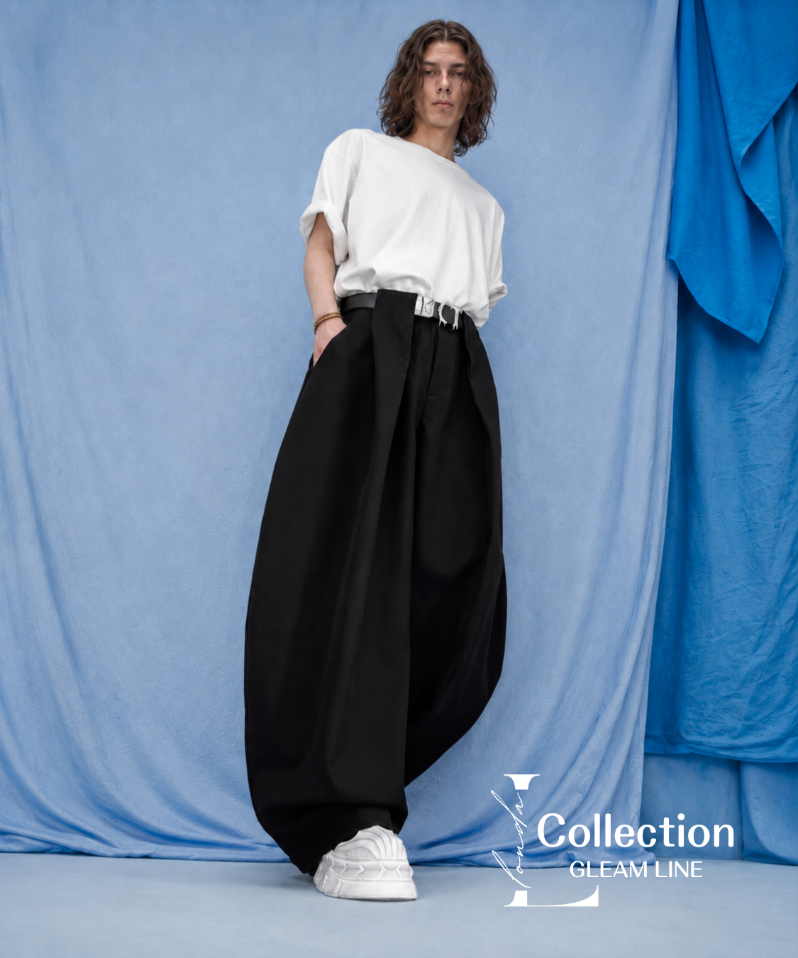 Volume Tuck Wide Silhouette Pants