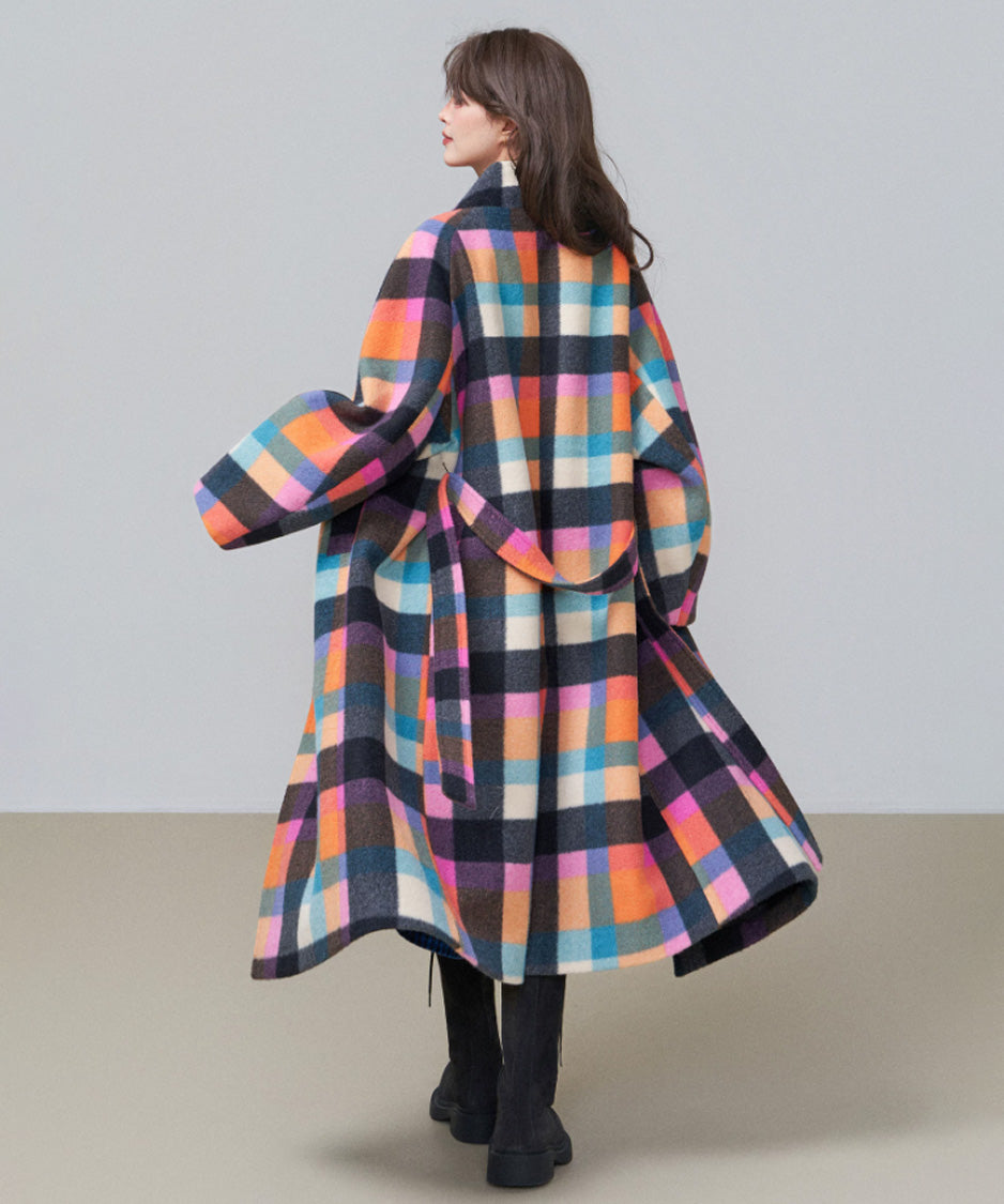 CA-451 Chromatic Check Coat 背面着用画像
