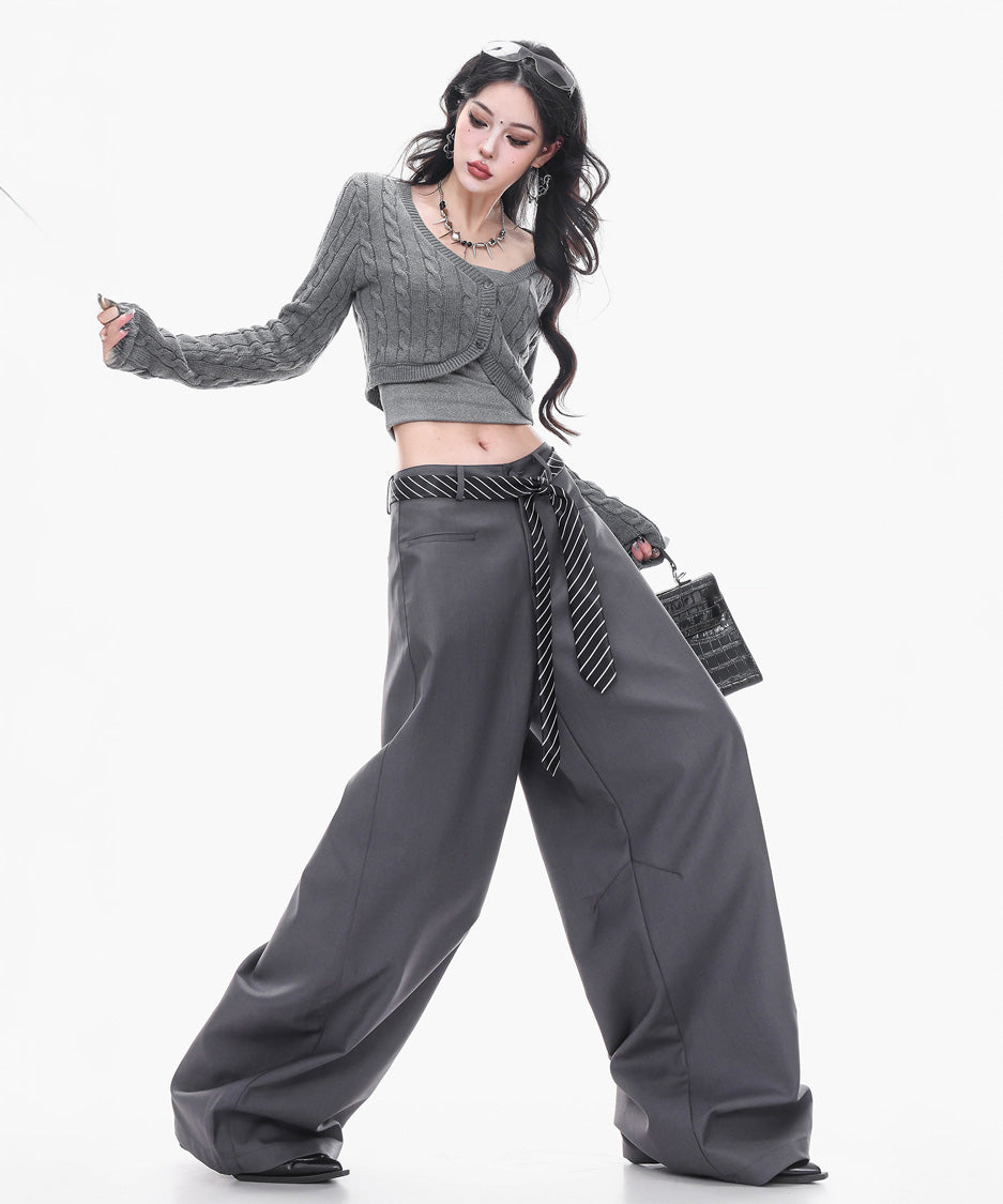 Cable Cropped Curve Cardigan
