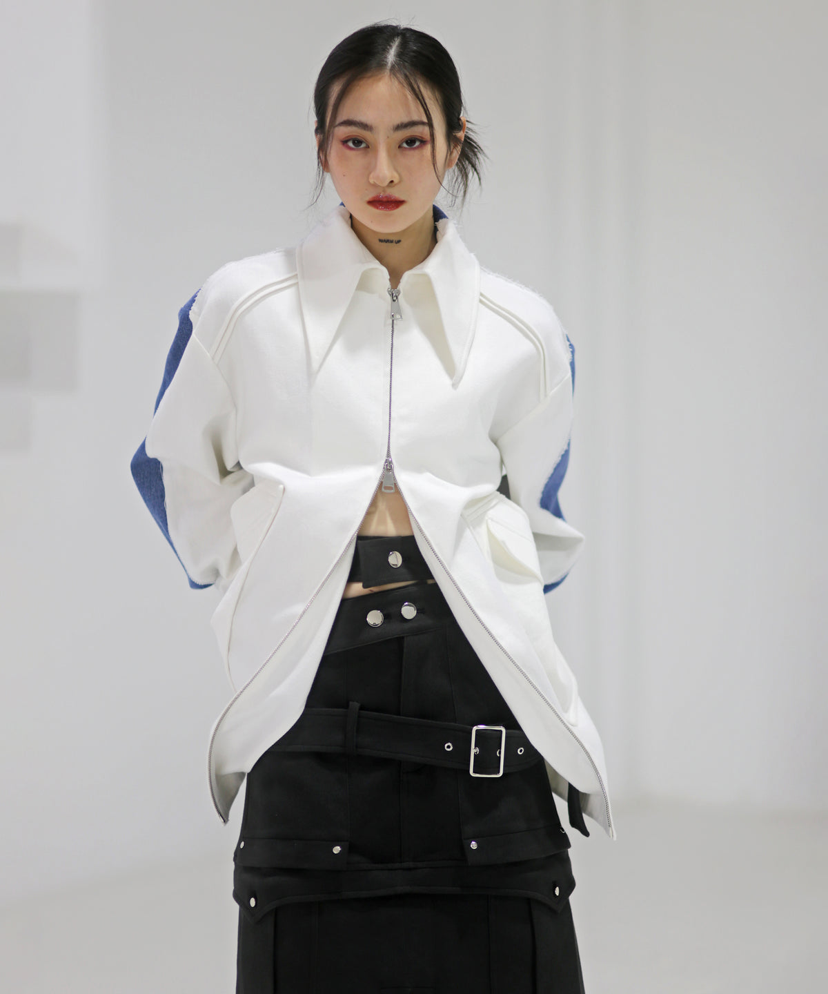 Dual-Tone Contrast Sleeve Jacket