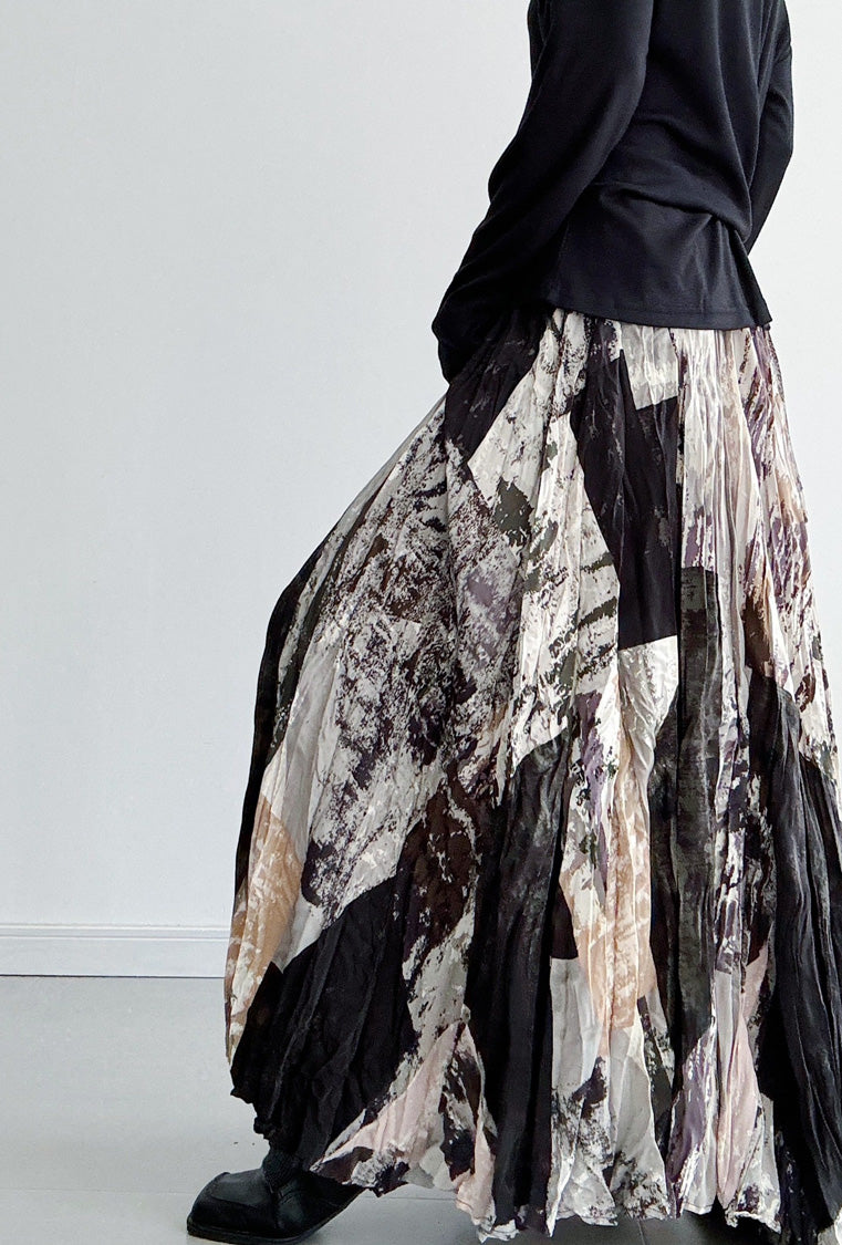 Abstract Print Pleated Skirt
