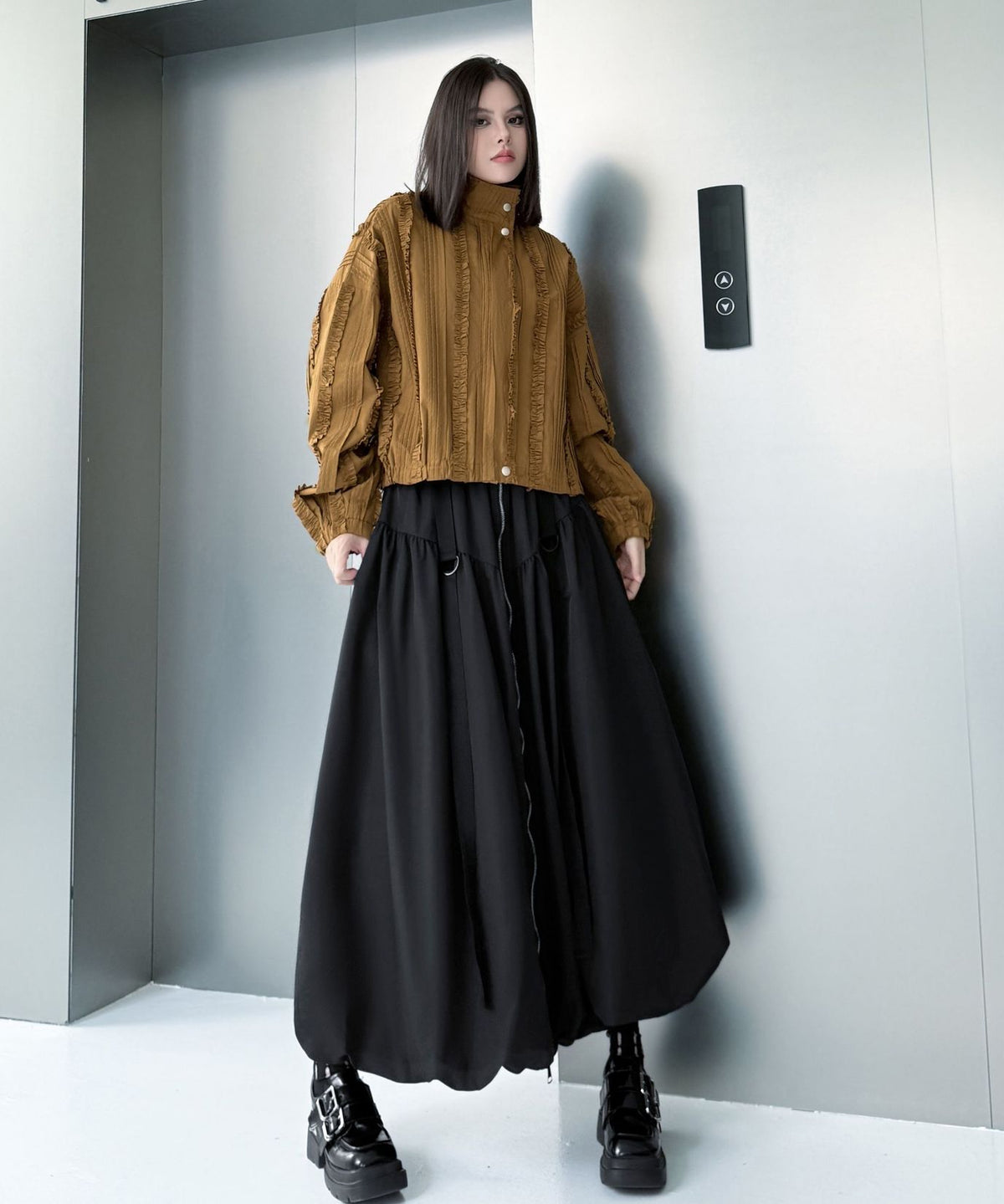 Front Zip Balloon Skirt