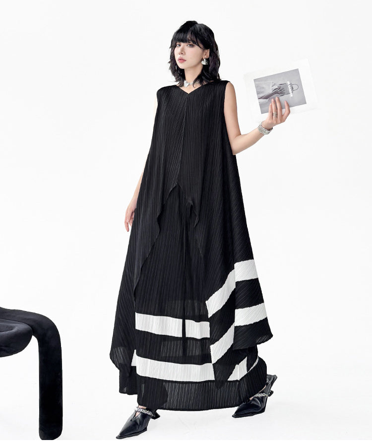 Pleated Contrast Stripe Series