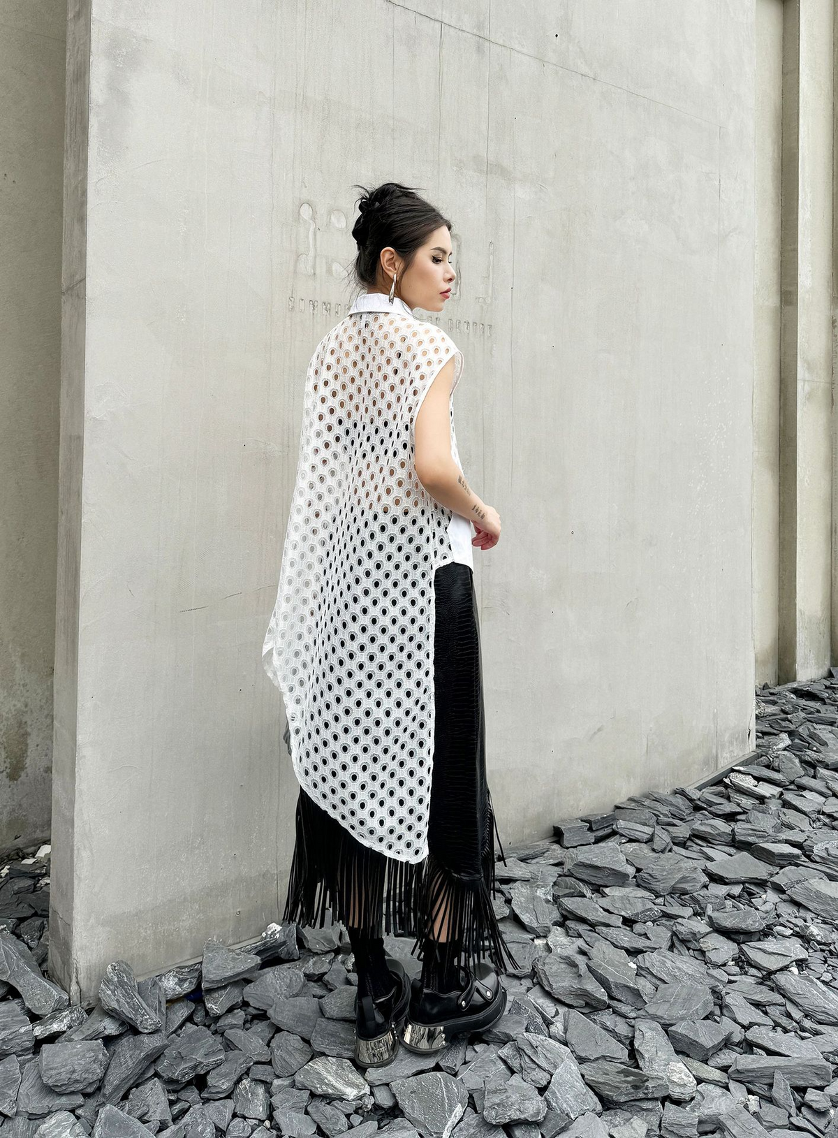 Eyelet Mesh Sleeveless Shirt